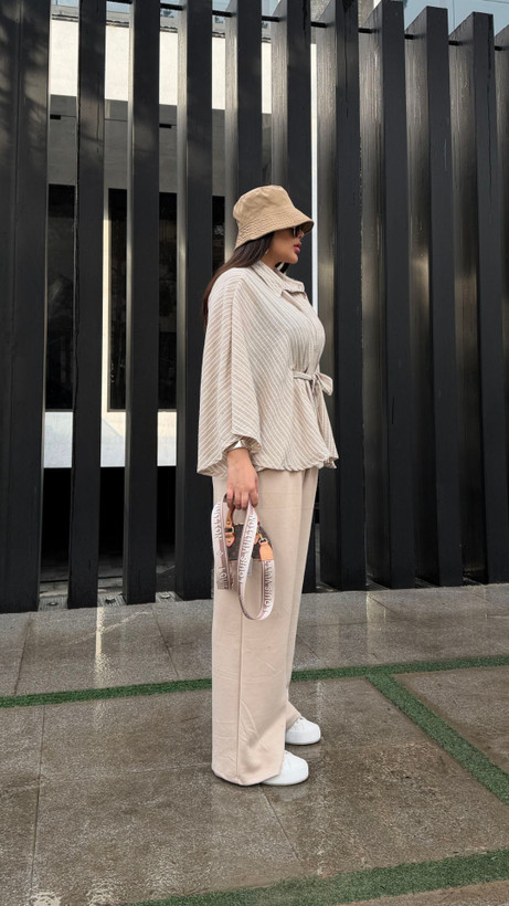 پانچ بارانا رنگ صورتی و سبز